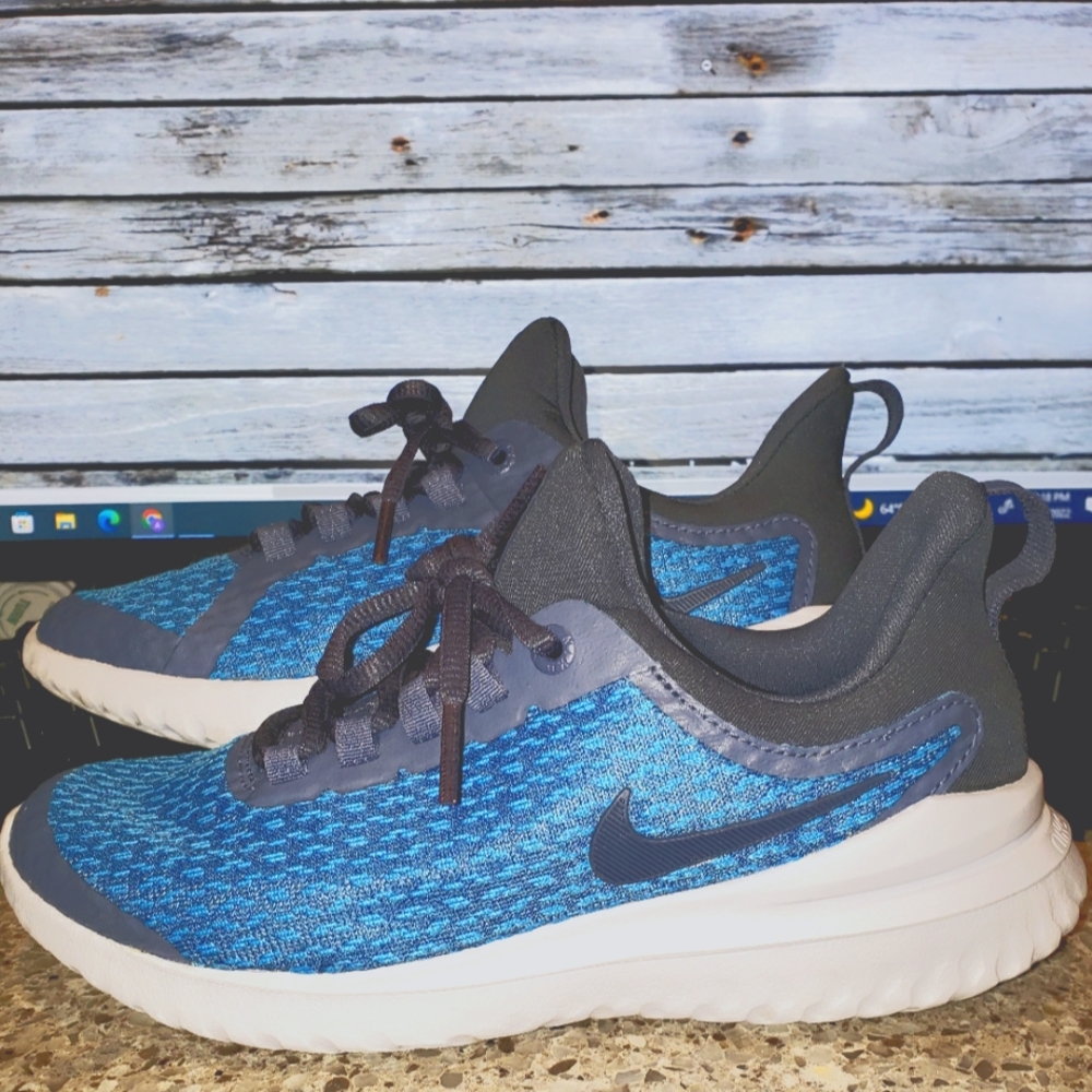 Nike Renew Rival Running Shoes Youth size 3.5Y Blue/Navy